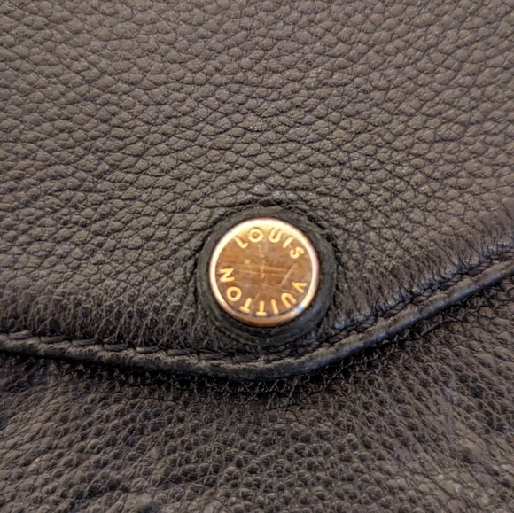 SOLD💥 Authentic!! Louis Vuitton Twice Empreinte cross body - box and dust bag - Picture 3 of 15